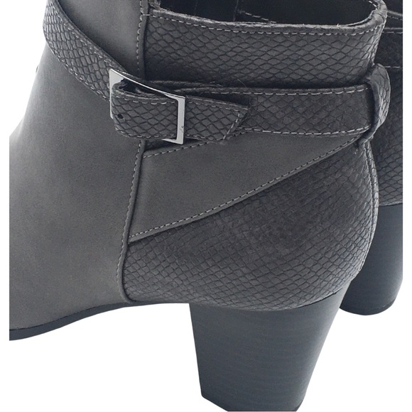Laura Ashley Grey Reptile Print SIce Buckle Vegan Booties with Almond Toe size 7 - Picture 6 of 16